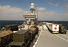 La portaerei Cavour della Marina Militare italiana La portaerei Cavour della Marina Militare italiana