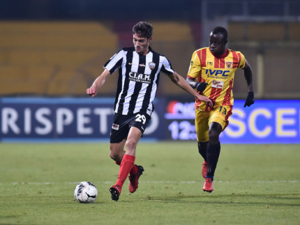 Un momento del match tra Ascoli Picchio e Benevento, per la serie B di calcio. Foto tratta da Ascolipicchio.com