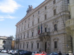 Il palazzo San Filippo, ad Ascoli Piceno, sede della Prefettura e della Provincia ascolana