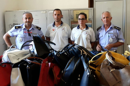 operazione contro l'abusivismo commerciale in spiaggia a San Benedetto del Tronto