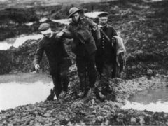 Mostra fotografica "La guerra addosso"