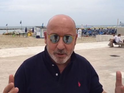 Maurizio Battista in piazza Kursaal a Grottammare