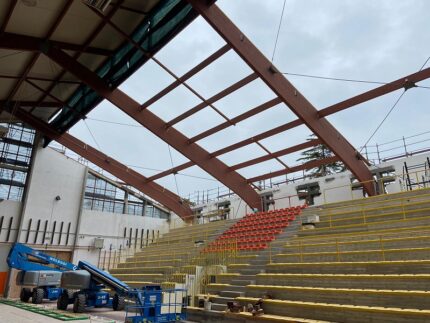 Lavori al palazzetto dello sport di Monteprandone