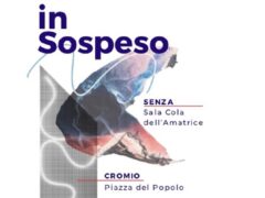 Locandina dell'esposizione "In Sospeso"