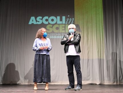 Avis in corto