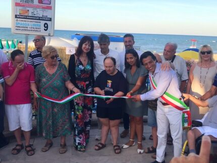 Spiaggia inclusiva inaugurata a Grottammare