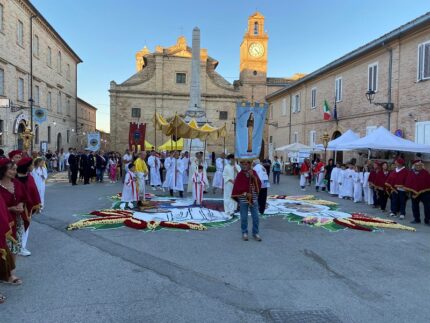 Infiorata a Montefiore dell'Aso