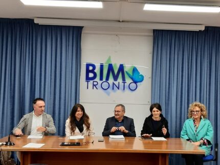 Presentazione del Pacchetto scuola di Bim Tronto