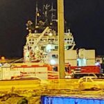 Nave Ocean Viking ormeggiata nel porto di Ancona
