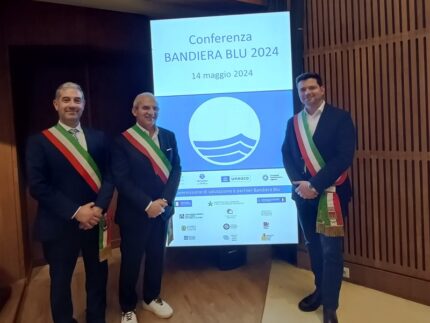 Sindaci della Riviera delle Palme alla consegna delle Bandiere Blu 2024