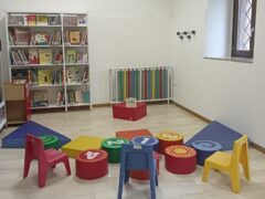 Sala bimbi della biblioteca di Grottammare
