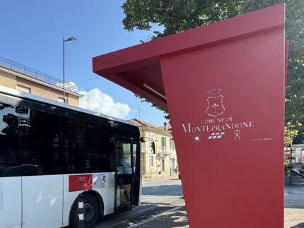 Pensilina dell'autobus a Monteprandone